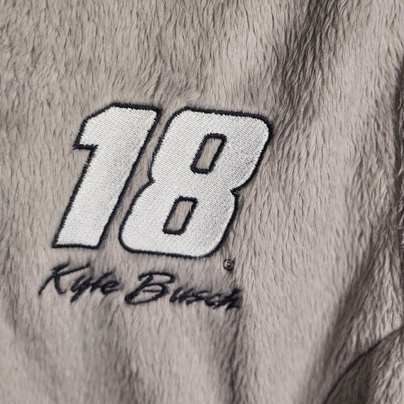 Kyle Busch M&M's NASCAR Racing Fleece Jacket Gray Adult Large Chase Authentics - Picture 6 of 12